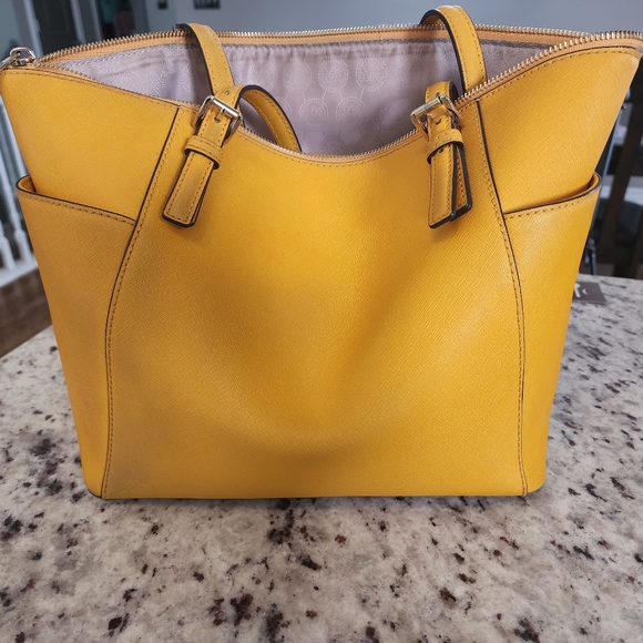 Michael Kors Purse - Picture 2 of 9